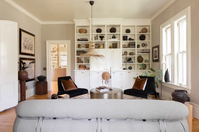 This Joanna Gaines-Approved Gem Instantly Upgraded My Bookshelf