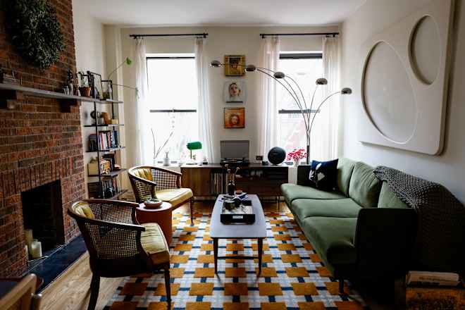 A Renter Transformed a 375-Square-Foot NYC Apartment into a Warm, Cozy Home