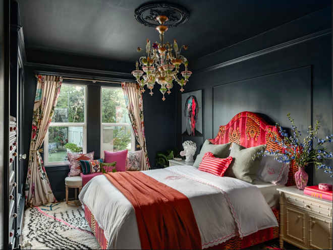 If You’re in the Mood for Drama, Check Out This Color-Drenched SF Apartment