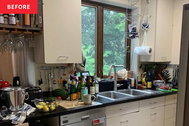 A “Dead-End Galley Kitchen” Becomes a “Midi-malist” Modern Masterpiece