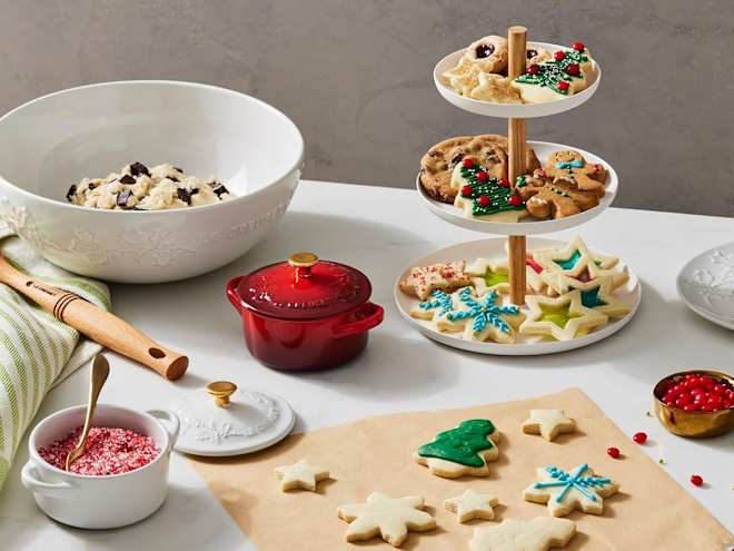 The Versatile $32 Le Creuset Holiday Gem I’m Using Every Day This Season