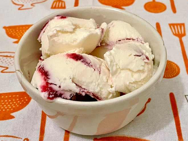 This Ice Cream Is the Only Dessert I Want on Thanksgiving