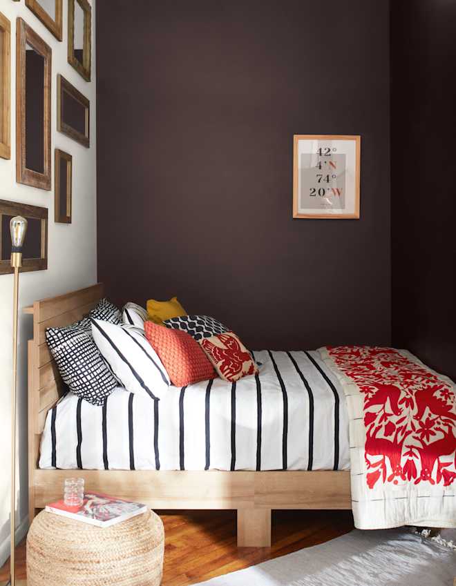 SPONSORED POST: 5 Dramatic Paint Colors That’ll Bring Your Home to Life