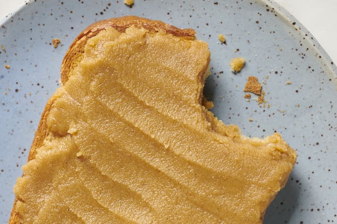This Creamy Cashew Butter Is So Good, It May Just Replace Your Go-To Jar of PB