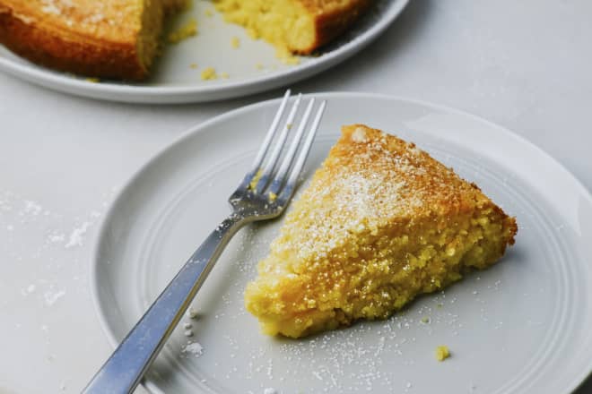 I Tried Jennifer Garner’s Most Beloved Lemon Olive Oil Cake