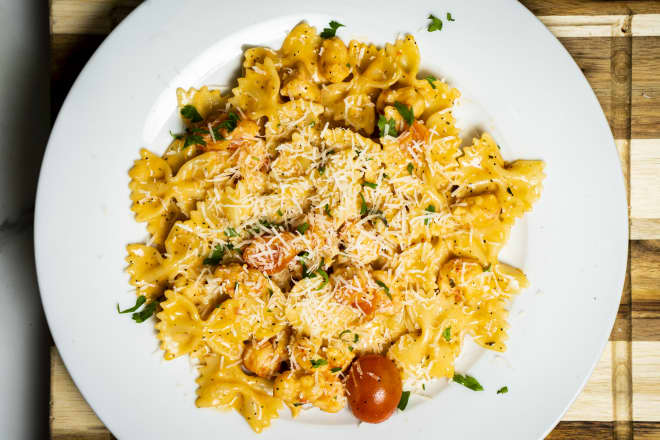 I Tried the 5-Ingredient Viral Trader Joe's Lobster Bisque Pasta