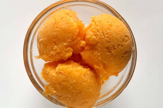 The Totally Magical 1-Ingredient Dessert I&apos;m Making All Spring