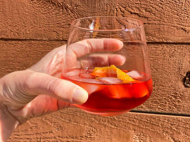 This “Delicious” Canned Cocktail Is So Good, I’ve Stopped Making It at Home