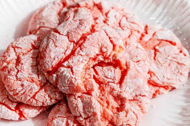 I Tried Kristin Chenoweth’s 3-Ingredient Crinkle Cookie Recipe