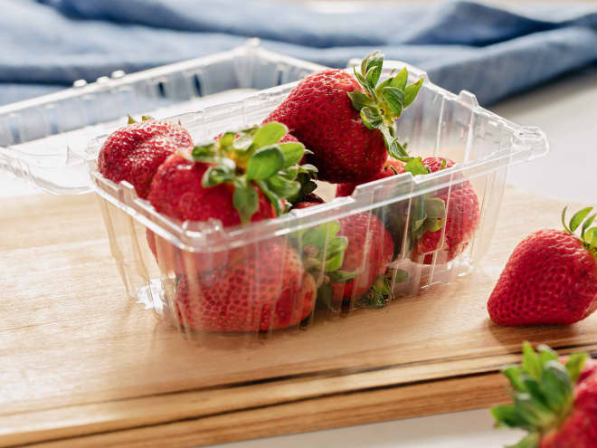 Why You Should Always Use the “Tippy Top” Rule to Pick Out Strawberries