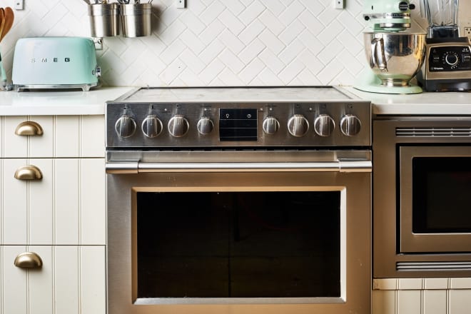 We Tried 5 Methods for Cleaning an Oven — The Winner Was Surprisingly Effective and Even Kinda Fun