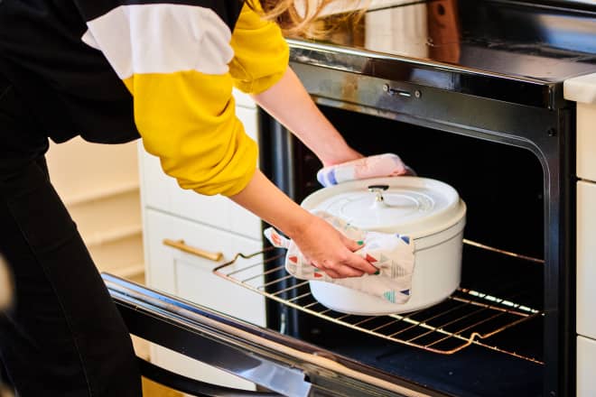 I Just Discovered a Brilliant Method for Cleaning Oven Racks in Minutes