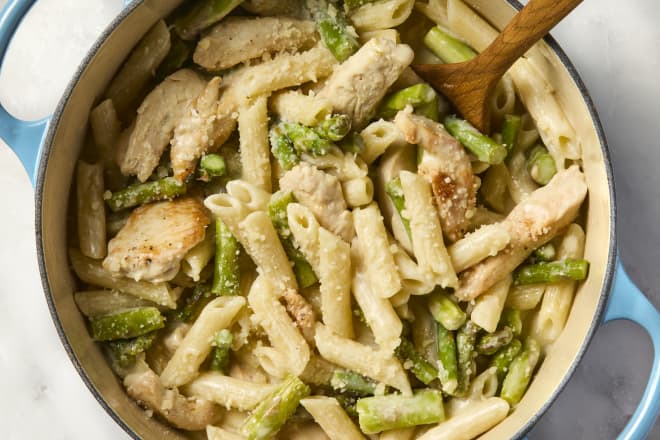 This Creamy One-Pot Pasta Is My Family&apos;s Most Requested Dinner