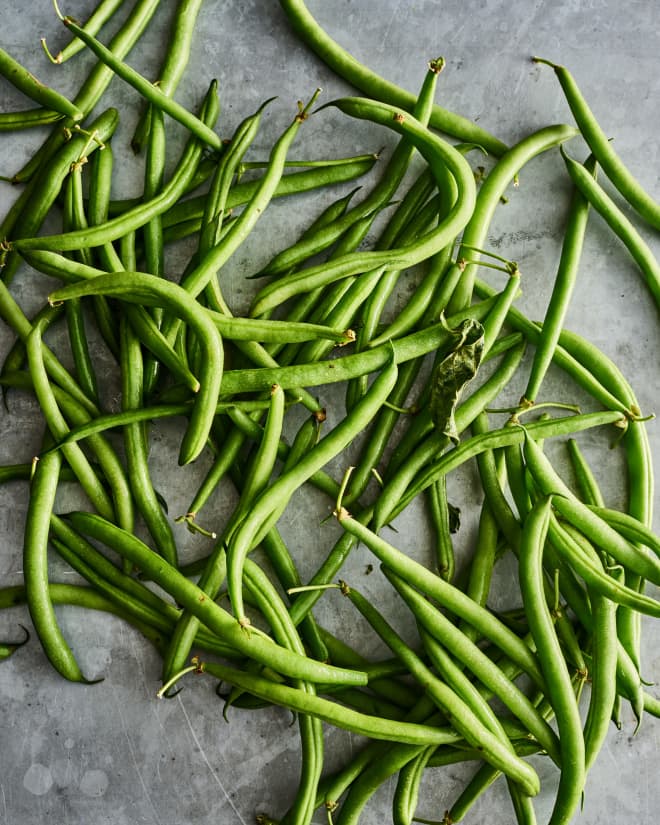 Green Beans: The Best Ways to Pick Them, Trim Them, Cook Them, and Eat Them