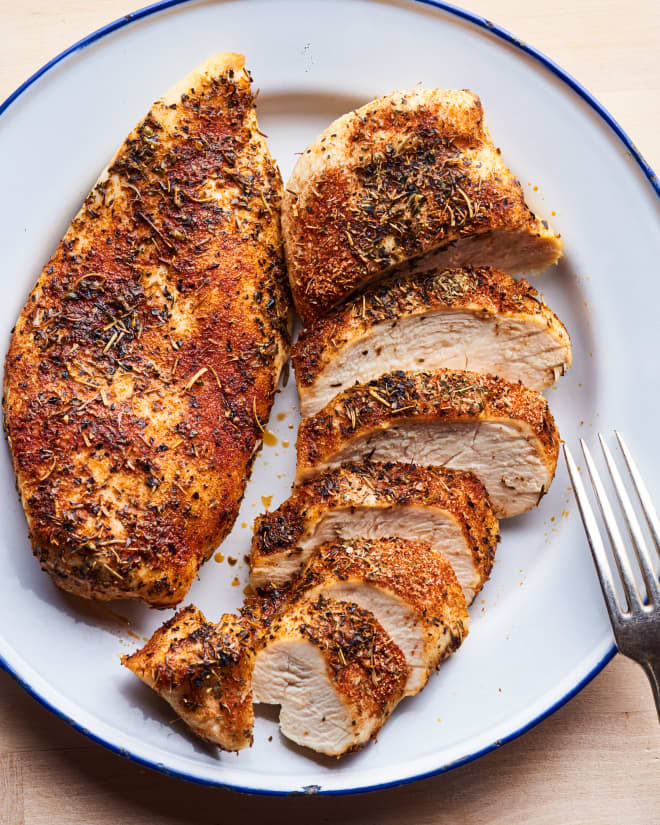 Here's How To Cook Tender, Juicy Air Fryer Chicken Breasts