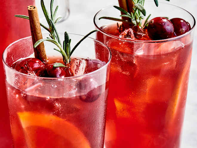 My “1-2-3” Italian Cocktail I Make for Every Holiday Party (It’s Always a Hit!)