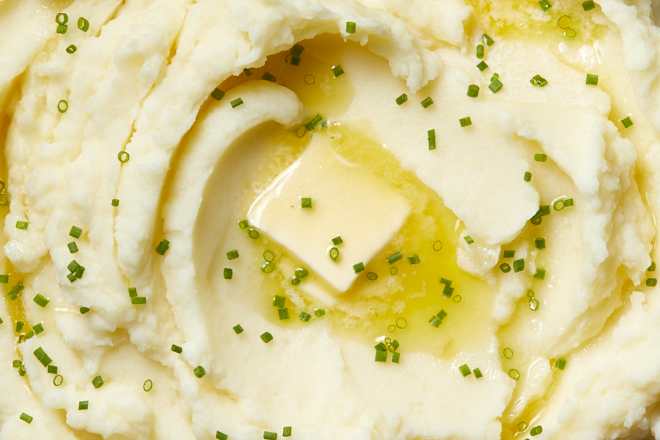 This Ingenious Hack Makes Heating Up Leftover Mashed Potatoes 100x Easier