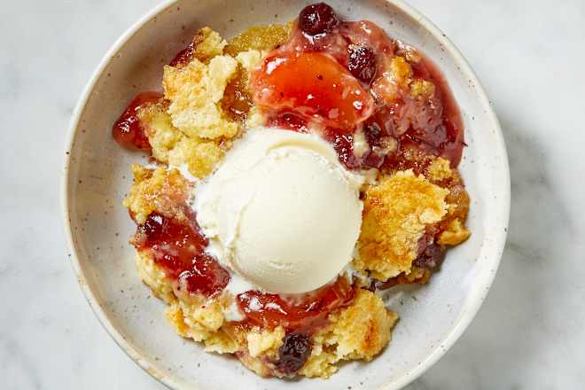 This 4-Ingredient Dessert Is the Easiest Thanksgiving Dessert You'll Ever Make