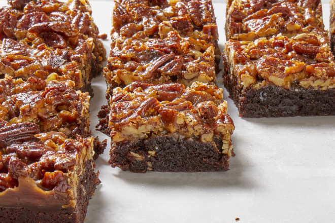 "Pecan Pie Brownies" Are the Cozy Boxed Mix Hack I Make Every Thanksgiving