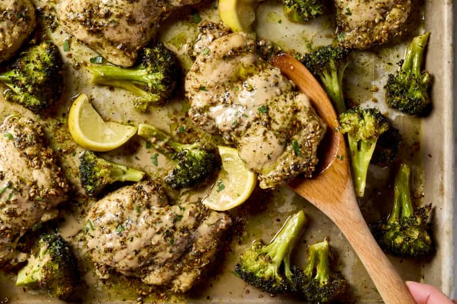 It Took Just 4 Ingredients and 20 Minutes to Make the Best Chicken Dinner