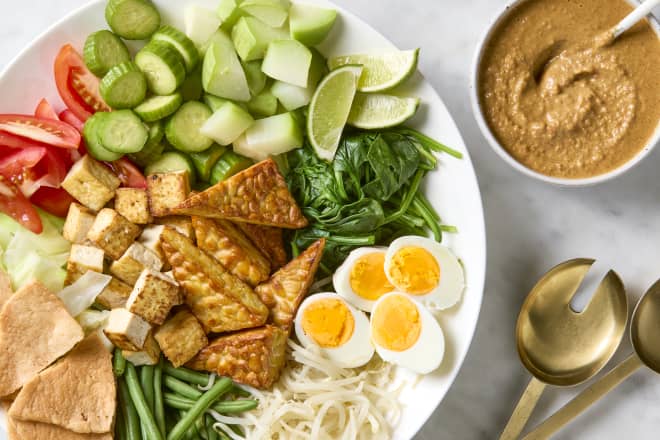You'll Want to Pour This Salad's Creamy Dressing Over Everything