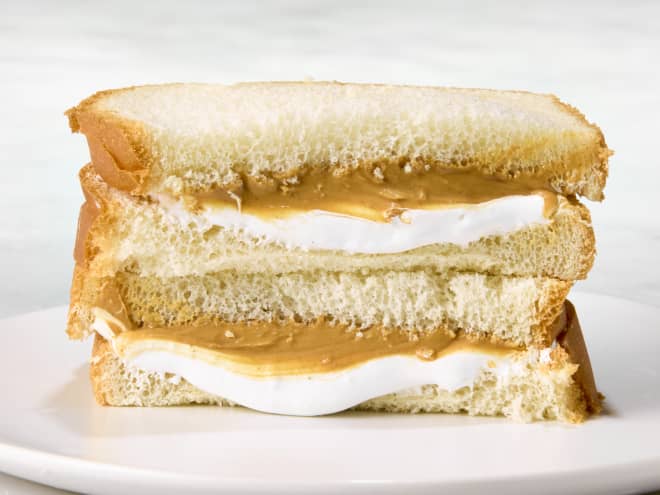 This Gooey “Fluffernutter” Sandwich Tastes Like Childhood