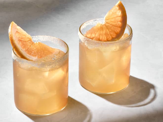 This 100-Year-Old Cocktail Is Perfect to Sip on a Hot Day (Only 3 Ingredients!)
