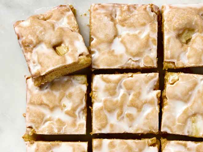 My “Apple Fritter Cookie Bars" Are So Melt-in-Your-Mouth Delicious, They Blow Pe