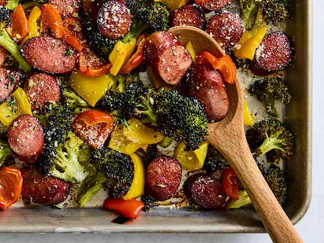 The 5-Ingredient Sausage Dinner I Make Once a Week (Everyone Loves It!)