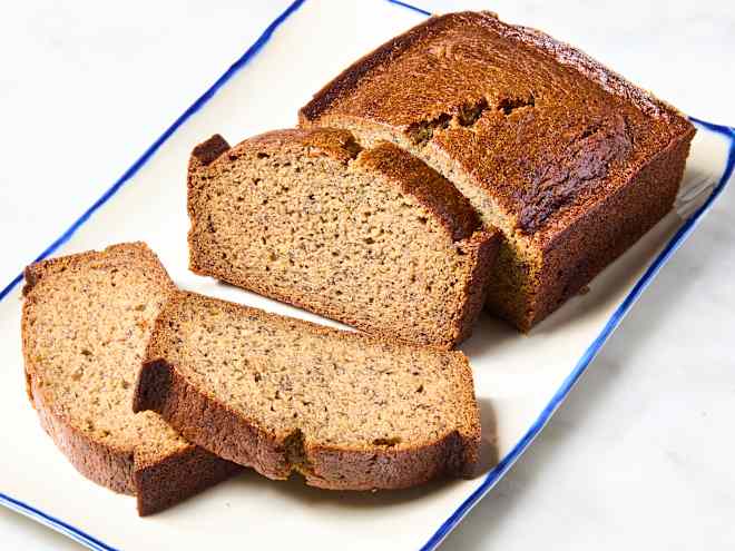 My Mom's Famous Banana Bread Is The Only Reason I Buy Bananas