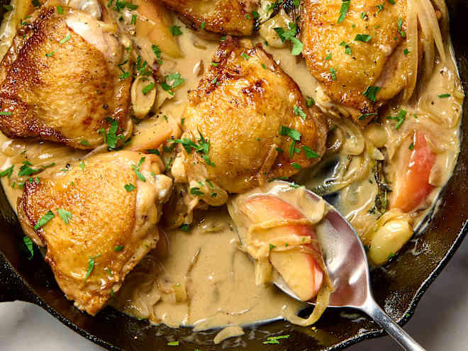 I’ve Made 200+ Dinners This Year, But THIS Creamy Chicken Is the Best One