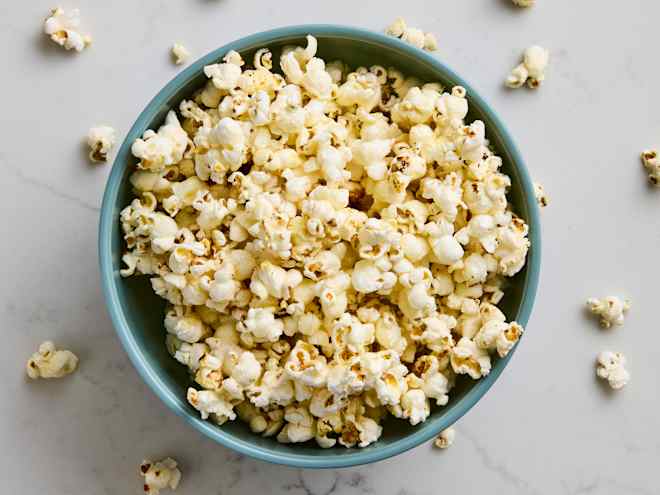 This 2-Ingredient Kettle Corn Is Perfect for Snacking (So Easy!)