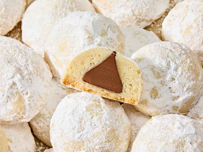 The 6-Ingredient Christmas Cookies I’ve Been Making for Over 20 Years