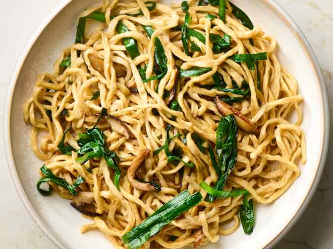Momofuku’s Memorial Day Sale Includes a "Delicious" Condiment