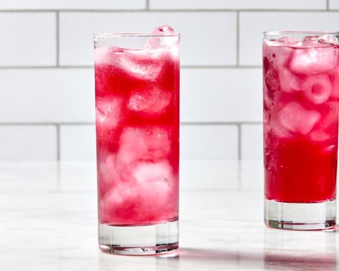 This $5 Canned Mixer Is So Good, I Just Drink It Over Ice