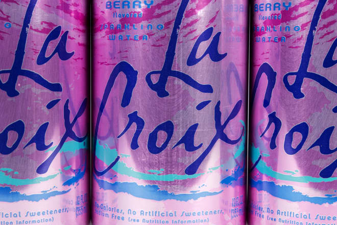 Is Drinking Sparkling Water Safe&;#63; Here’s What Science Says.