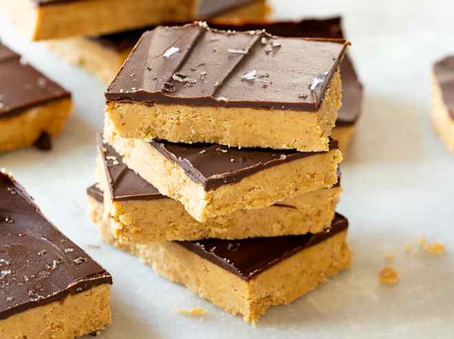 I Tried the Famous Lunch Lady Peanut Butter Bars