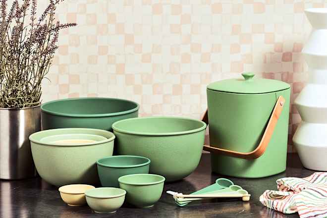 The Kitchn’s Collab Features "Gorgeous" Space-Saving Nesting Bowls (on Sale!)