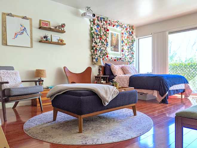 This “Gorgeous” Ottoman Bench Creates Instant Storage Space