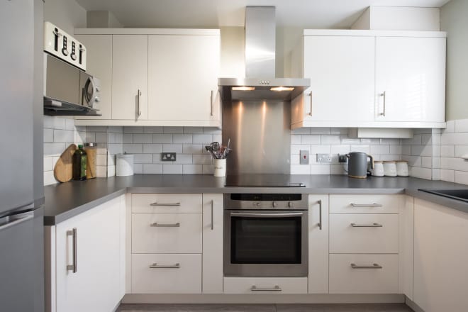 5 Kitchen Countertop Trends on Their Way Out This Year (and How They’re Evolving)