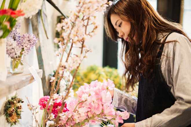 This Plant Hack Will Make Your Outdoor Space Look Way More Luxe