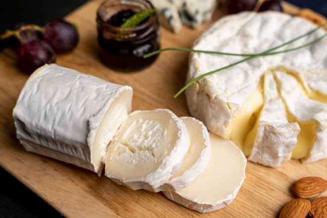 Ina Garten Just Taught Me the Smartest Way to Cut Cheese