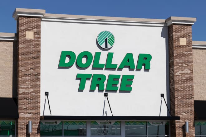 Dollar Tree’s “Amazing” $2 Cups Are Flying Off Shelves (You’ll Want Every Color!)