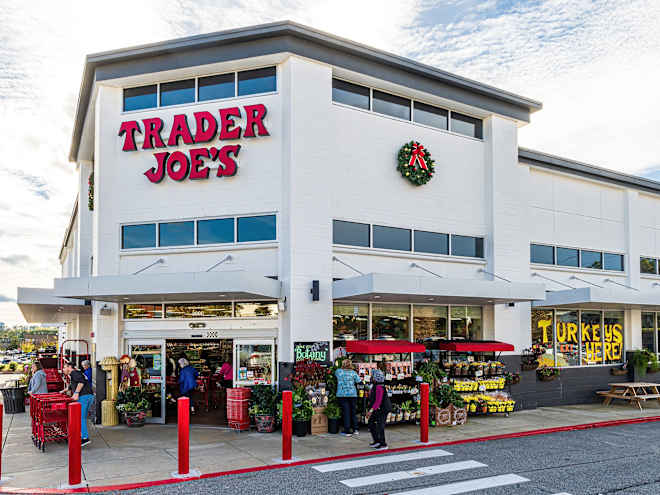 This Trader Joe’s Wrapping Paper Hack Is So Brilliant, I’m Never Going Back