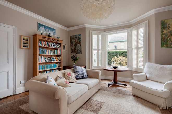 5 Ideas to Fix the Most Awkward Living Room Layouts