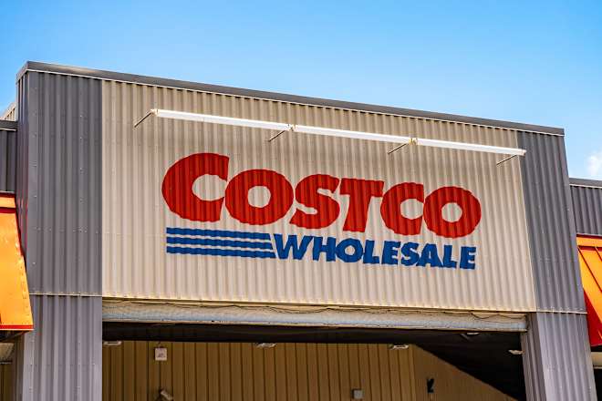 These Limited-Edition Costco Plates Are So Gorgeous, You'll Want 2 Sets