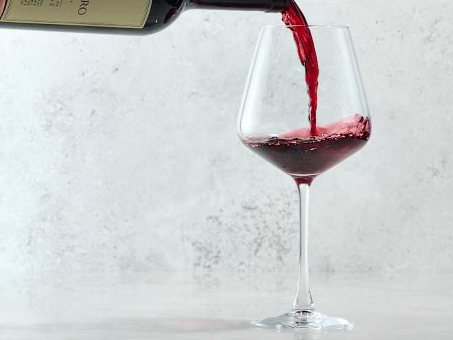 How Many Glasses of Wine Are in a Bottle?