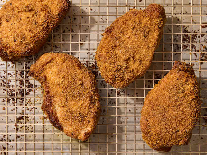 Skip the Box — These Homemade “Shake ‘N Bake” Pork Chops Are So Easy to Make