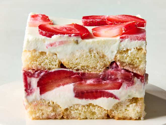 "Strawberry Tiramisu" Is the No-Bake Dessert That Demands Seconds