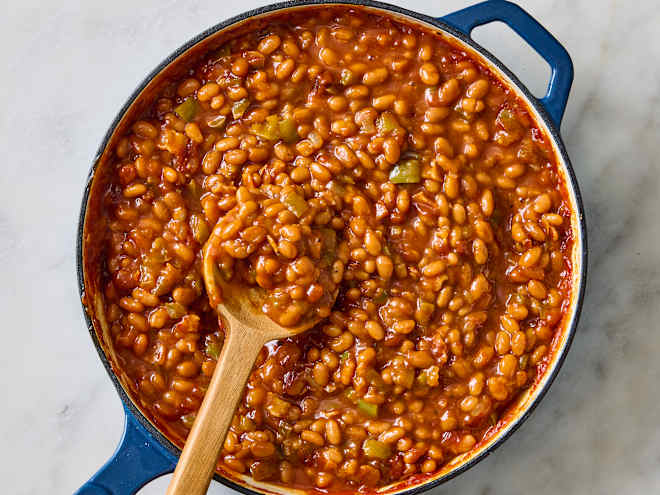 Add a Few Dashes of This $4 Pantry Staple My Fiancé Uses for the Most Flavorful Canned Beans (It’s Also Amazing on Roasted Broccoli) 